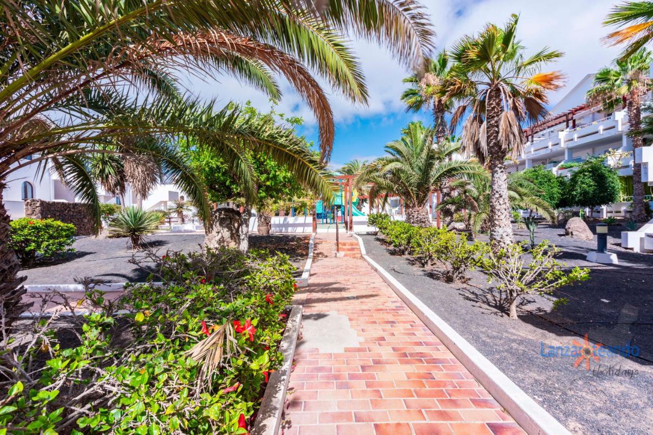 Vivienda Vacacional Rose Costa Teguise Exterior photo