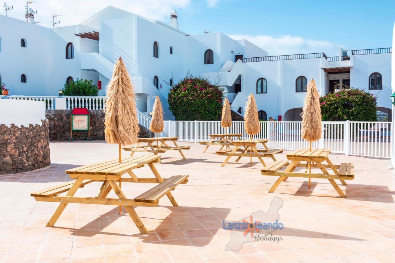 Vivienda Vacacional Rose Costa Teguise Exterior photo